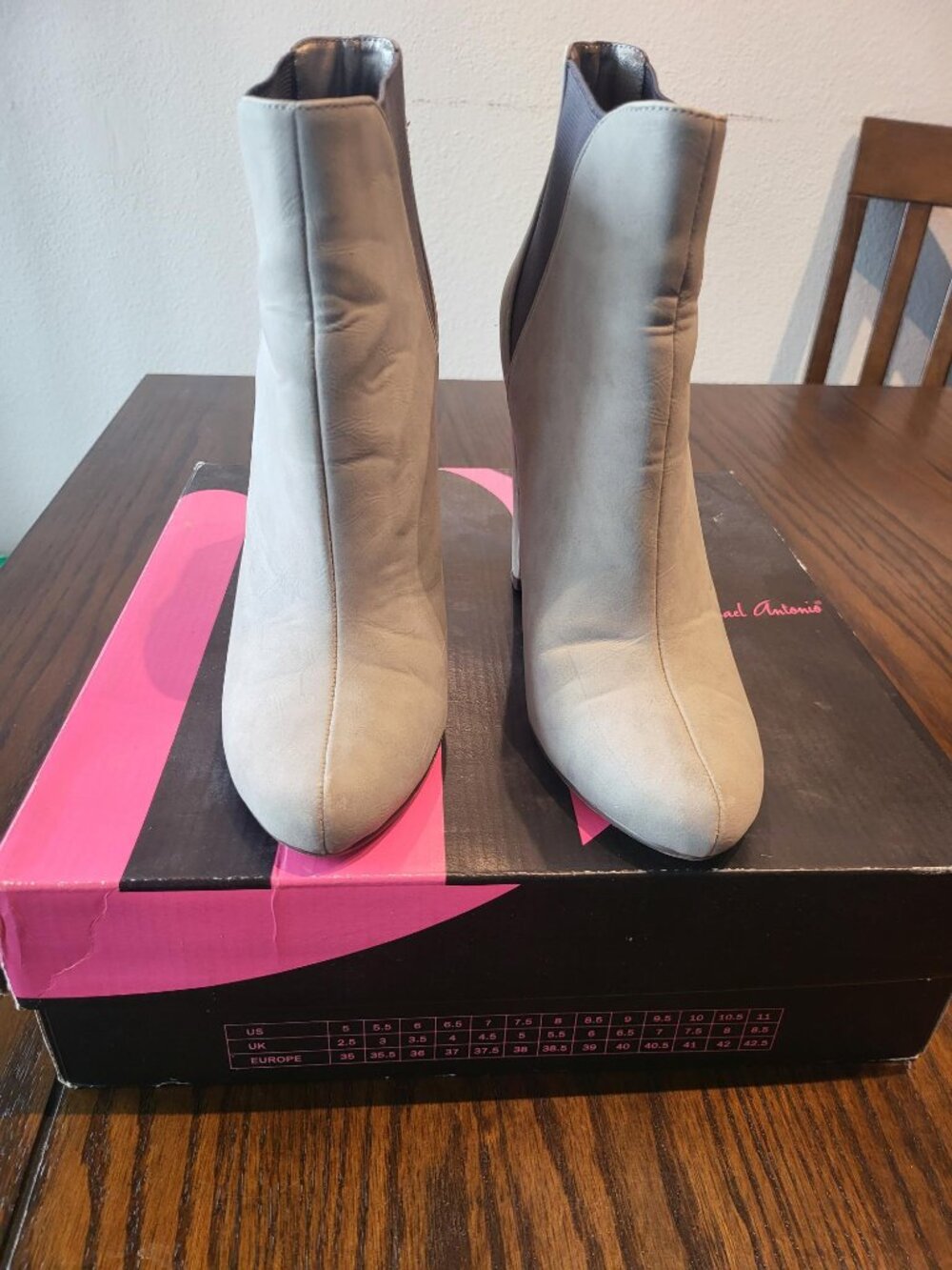 Michael Antonio Light Grey Chelsea Ankle Booties Block Heel Size 8.5 with Box